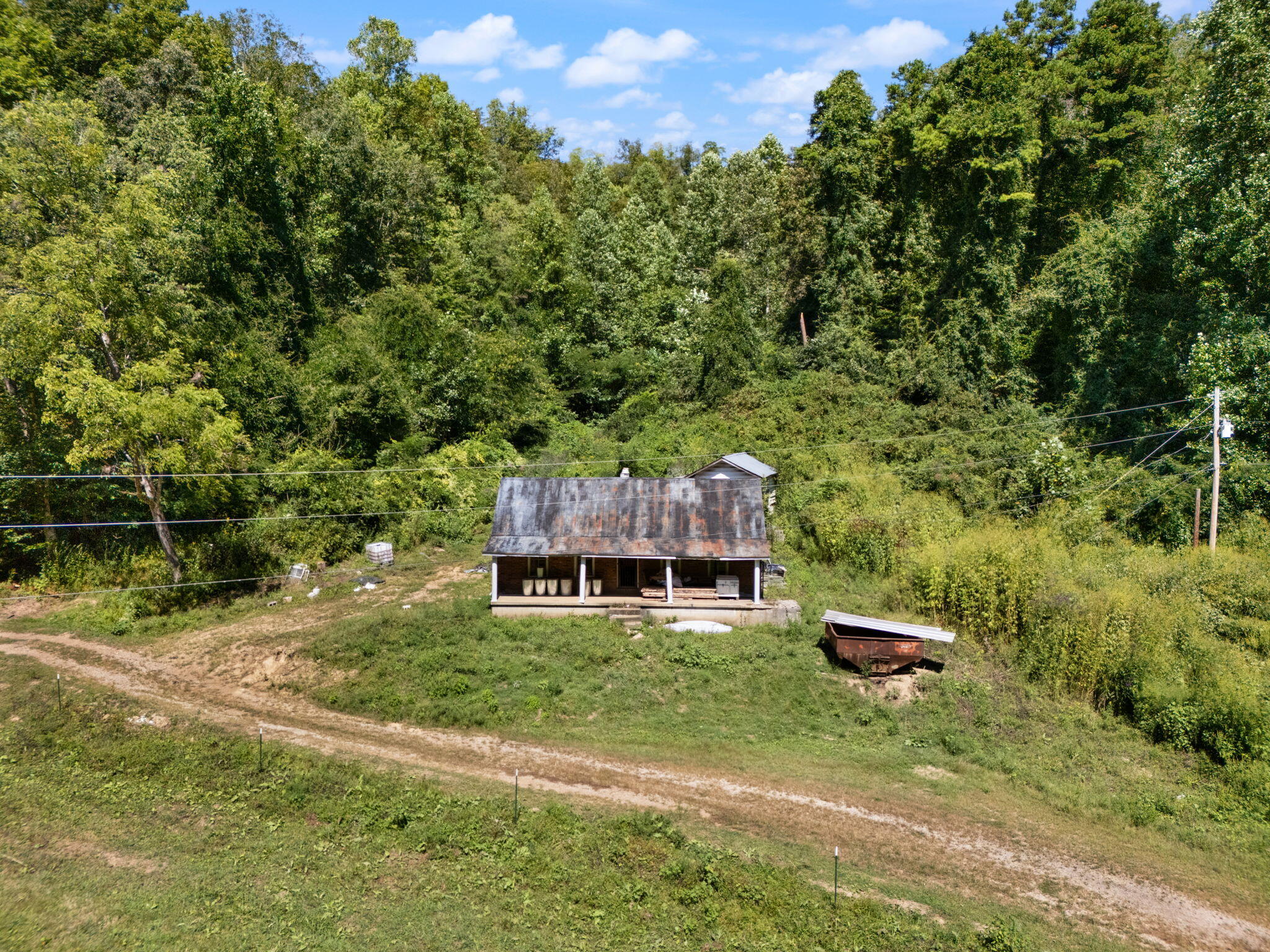 Sextons Creek, Kentucky, 40983, United States, 3 Bedrooms Bedrooms, ,2 BathroomsBathrooms,Residential,For Sale,1938834