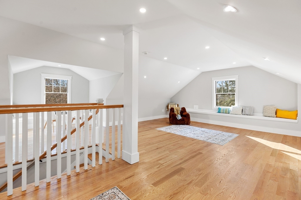 Concord, Massachusetts, 01742, United States, 4 Bedrooms Bedrooms, ,4 BathroomsBathrooms,Residential,For Sale,2005614