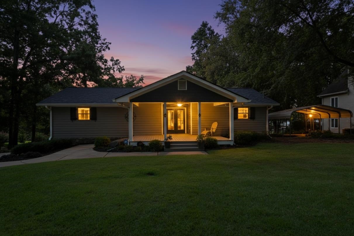 Eatonton, Georgia, 31024, United States, 3 Bedrooms Bedrooms, ,3 BathroomsBathrooms,Residential,For Sale,1950859