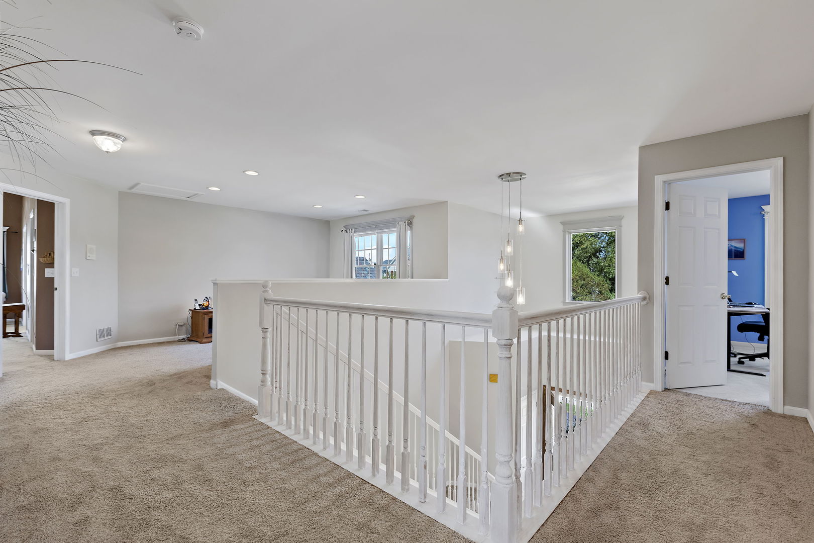 320 Courtland Drive, South Elgin, Illinois, 60177, United States, 5 Bedrooms Bedrooms, ,3 BathroomsBathrooms,Residential,For Sale,320 Courtland Drive,1662945