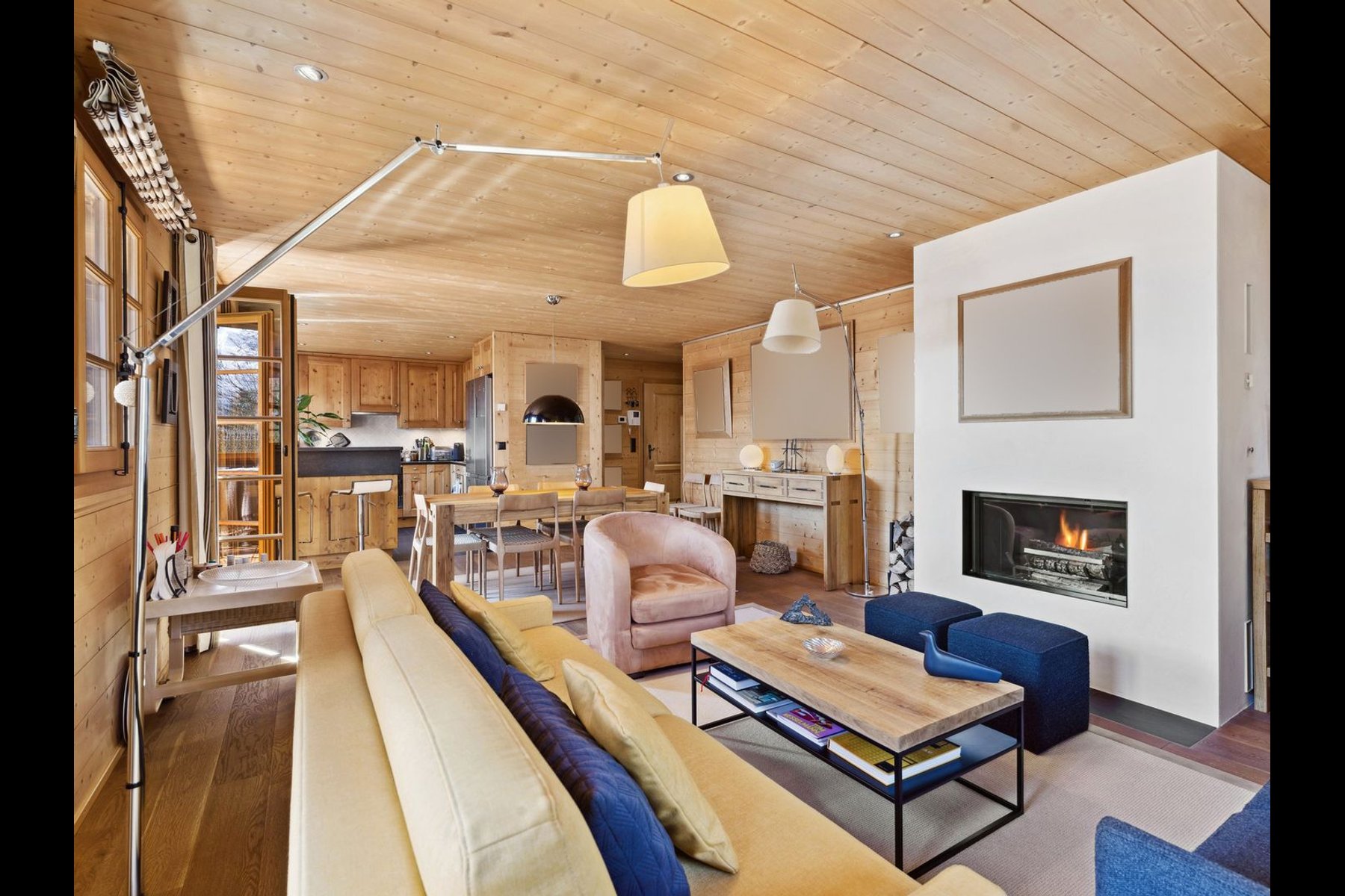  Chic & Cozy 4.5p with fireplace, balconies, view, spa, 2 parkings - 物件實景