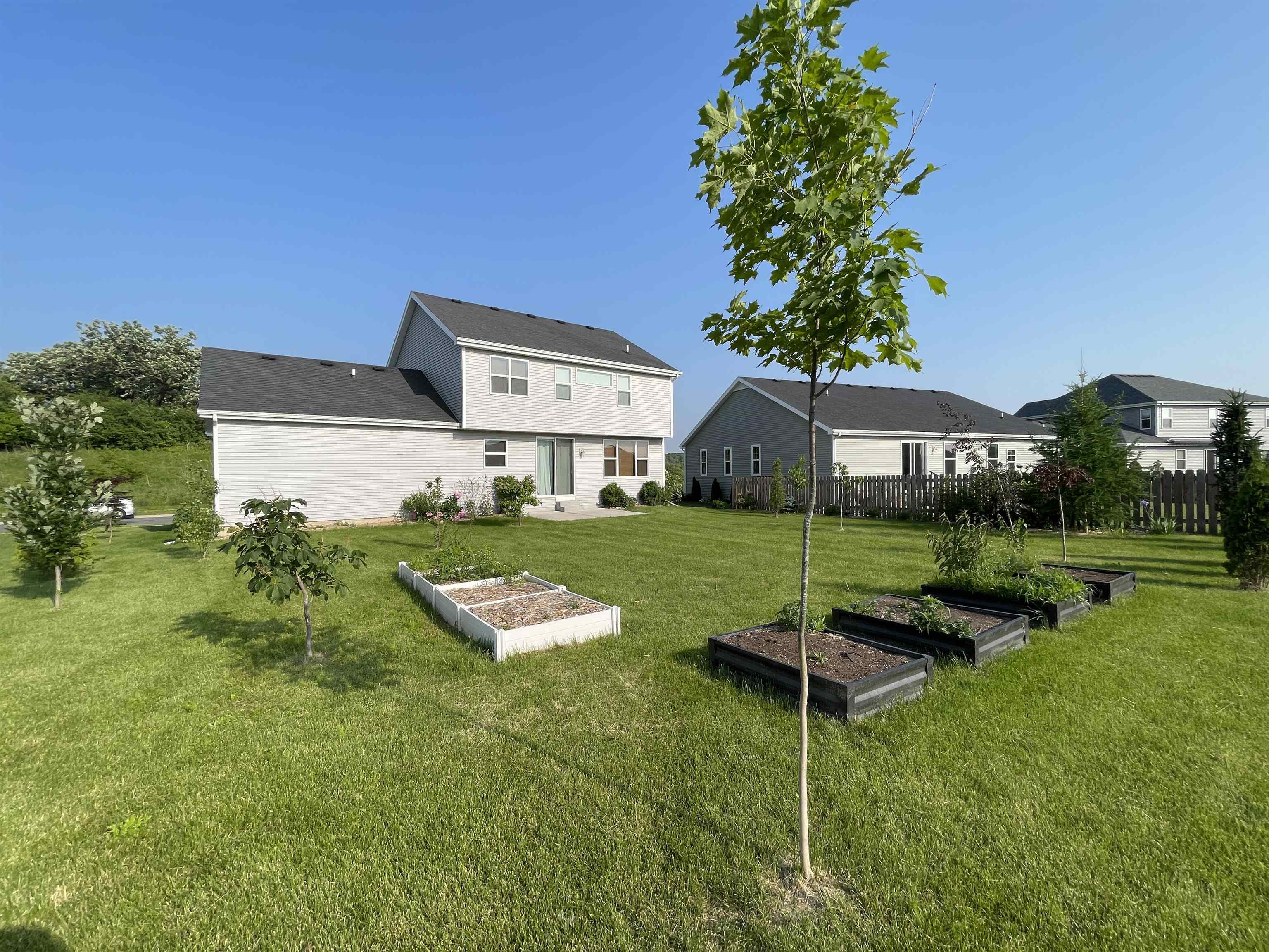Madison, Wisconsin, 53718, United States, 4 Bedrooms Bedrooms, ,4 BathroomsBathrooms,Residential,For Sale,1938258