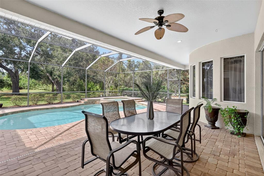 Bradenton, Florida, 34212, United States, 4 Bedrooms Bedrooms, ,3 BathroomsBathrooms,Residential,For Sale,1991075