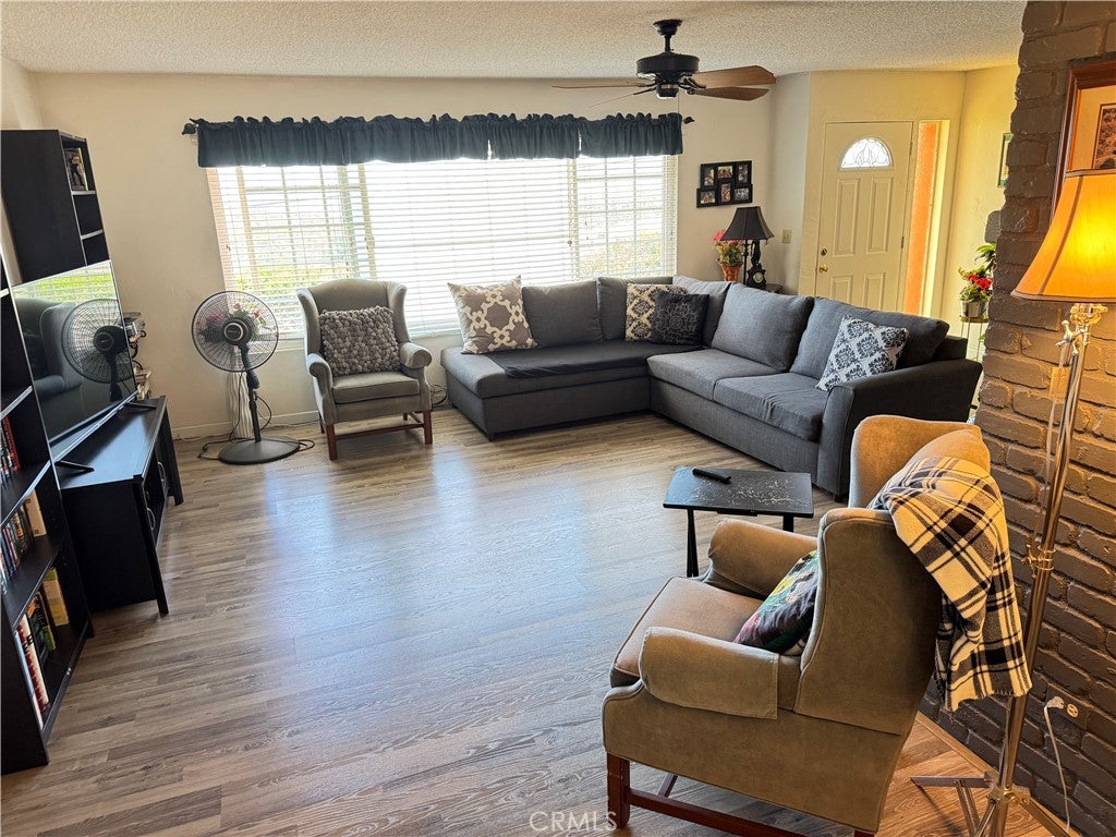 Escondido, California, 92026, United States, 4 Bedrooms Bedrooms, ,3 BathroomsBathrooms,Residential,For Sale,1977557