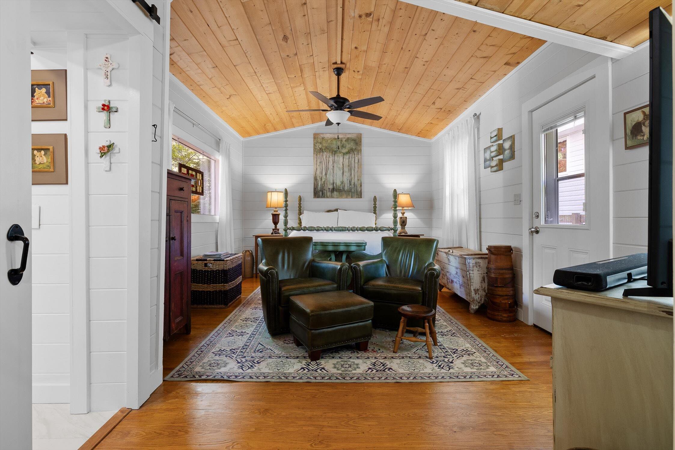 Mentone, Alabama, 35984, United States, 3 Bedrooms Bedrooms, ,2 BathroomsBathrooms,Residential,For Sale,1973723