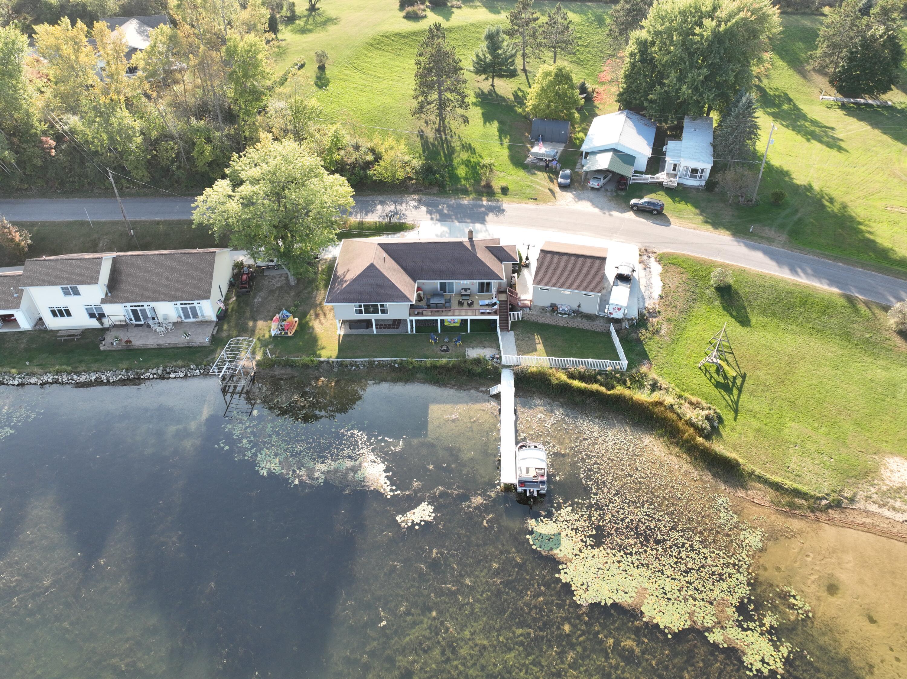 Fremont, Michigan, 49412, United States, 3 Bedrooms Bedrooms, ,2 BathroomsBathrooms,Residential,For Sale,1743034