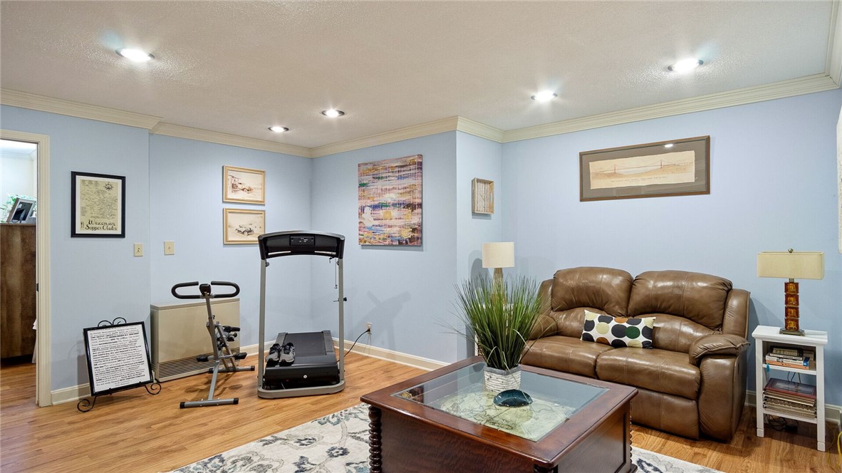 Bloomer, Wisconsin, 54724, United States, 4 Bedrooms Bedrooms, ,3 BathroomsBathrooms,Residential,For Sale,1983863