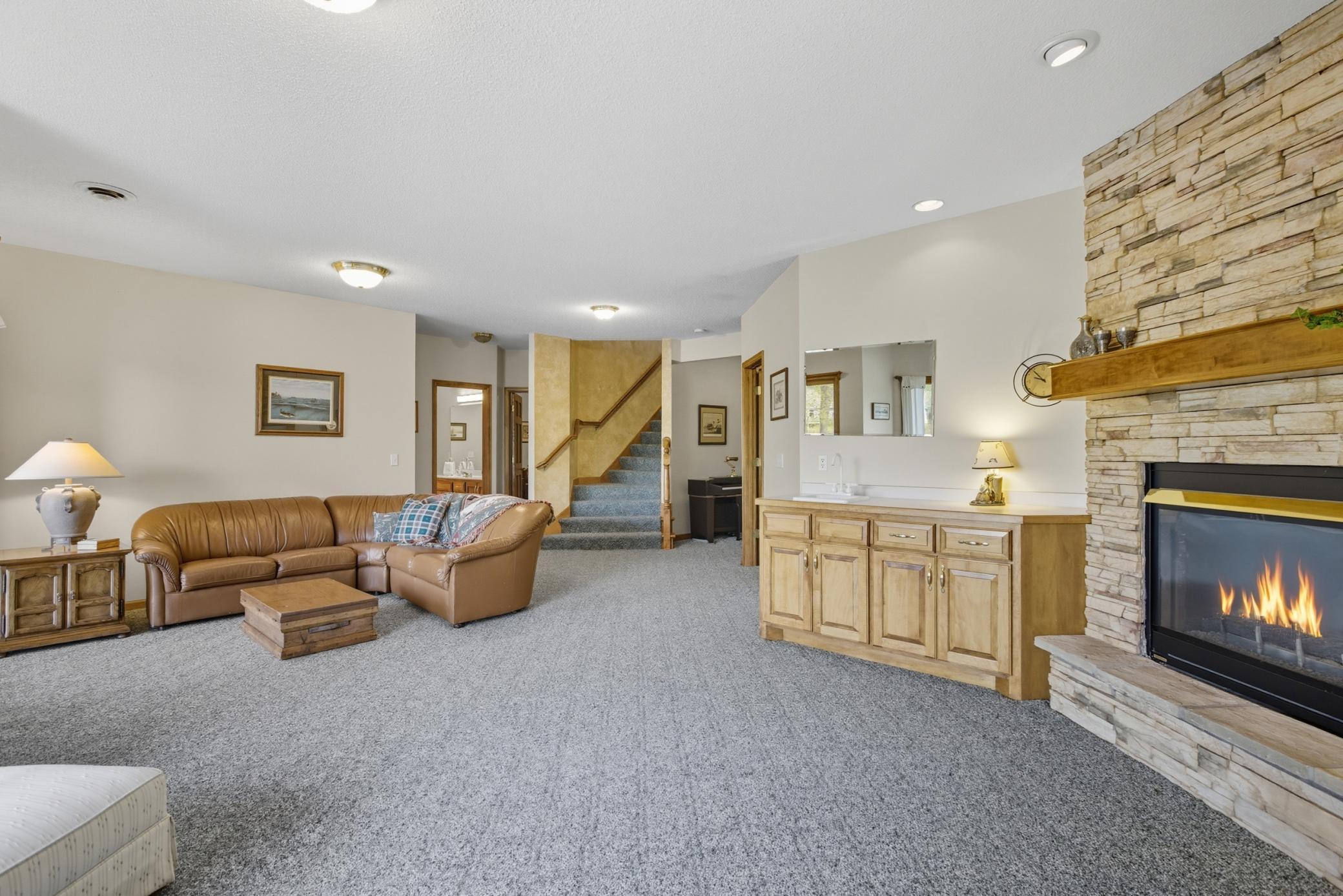 Plymouth, Minnesota, 55446, United States, 3 Bedrooms Bedrooms, ,2 BathroomsBathrooms,Residential,For Sale,1957891