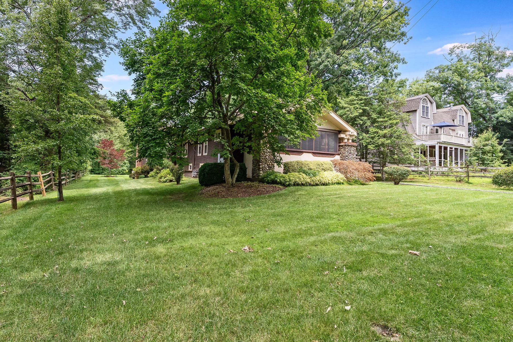  Authentic Craftsman-Style Property Offers Timeless Character - 物件實景