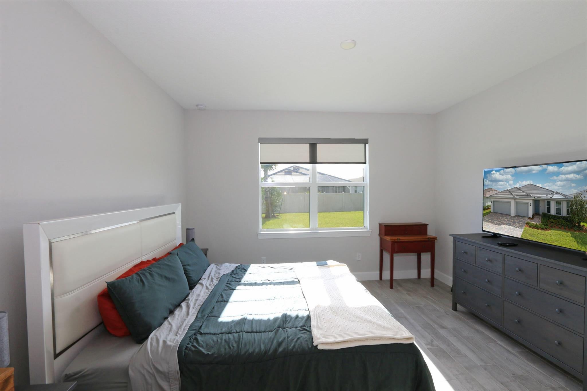 Port St Lucie, Florida, 34987, United States, 2 Bedrooms Bedrooms, ,3 BathroomsBathrooms,Residential,For Sale,1975930