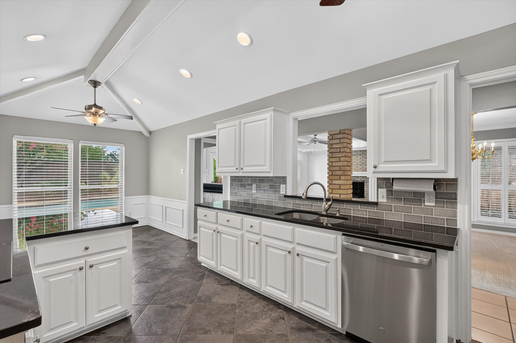  8833 Kenton Drive, Dallas, TX, 75231 - 物件實景