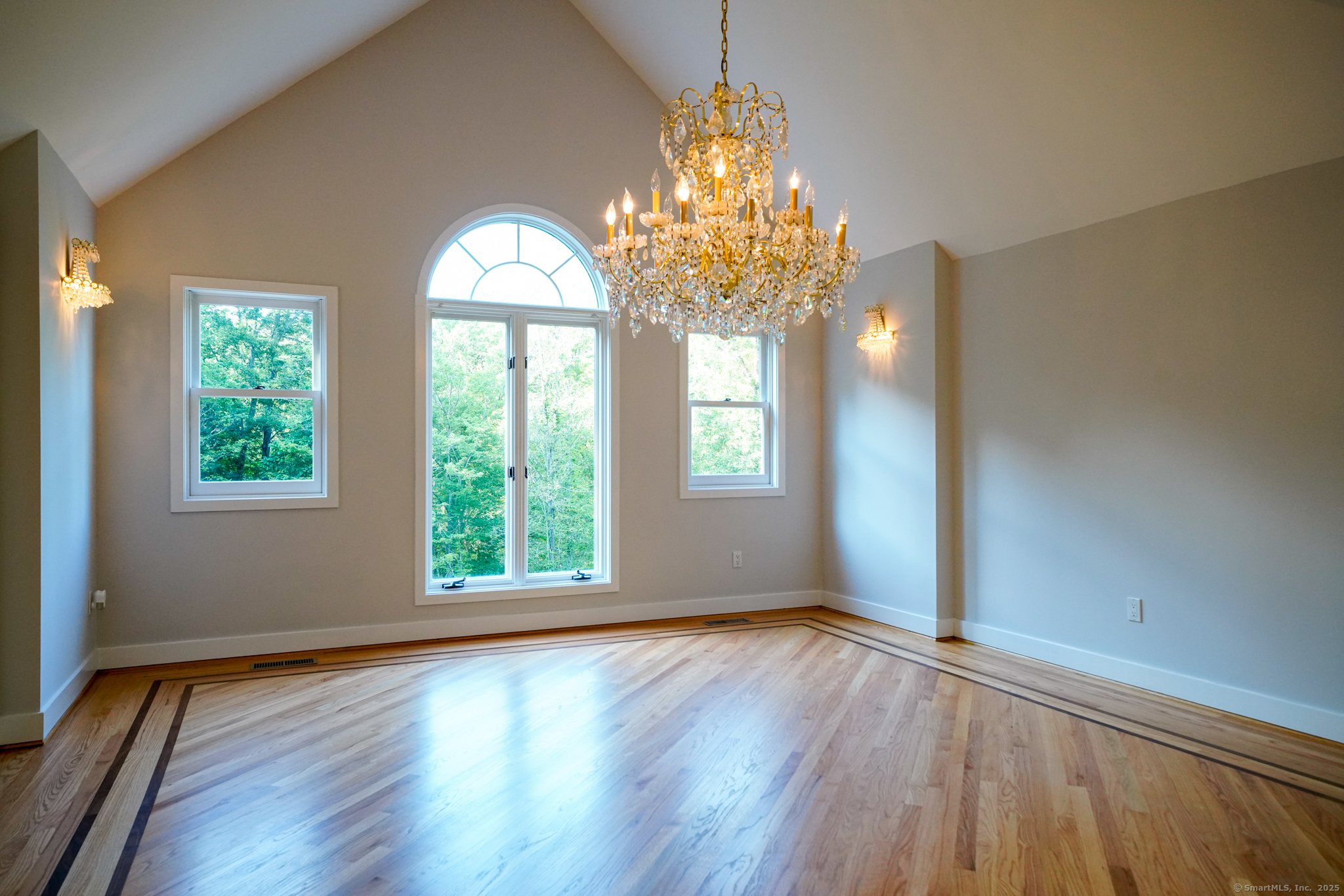 Glastonbury, Connecticut, 06033, United States, 5 Bedrooms Bedrooms, ,4 BathroomsBathrooms,Residential,For Sale,1902715