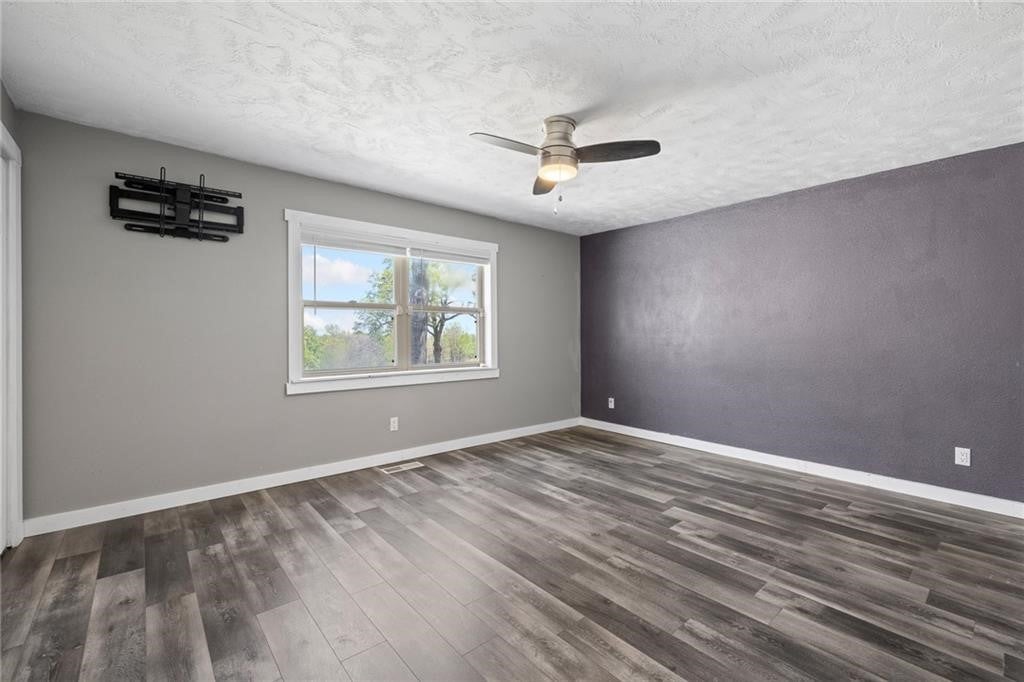 Harrison, Arkansas, 72601, United States, 4 Bedrooms Bedrooms, ,4 BathroomsBathrooms,Residential,For Sale,1993048