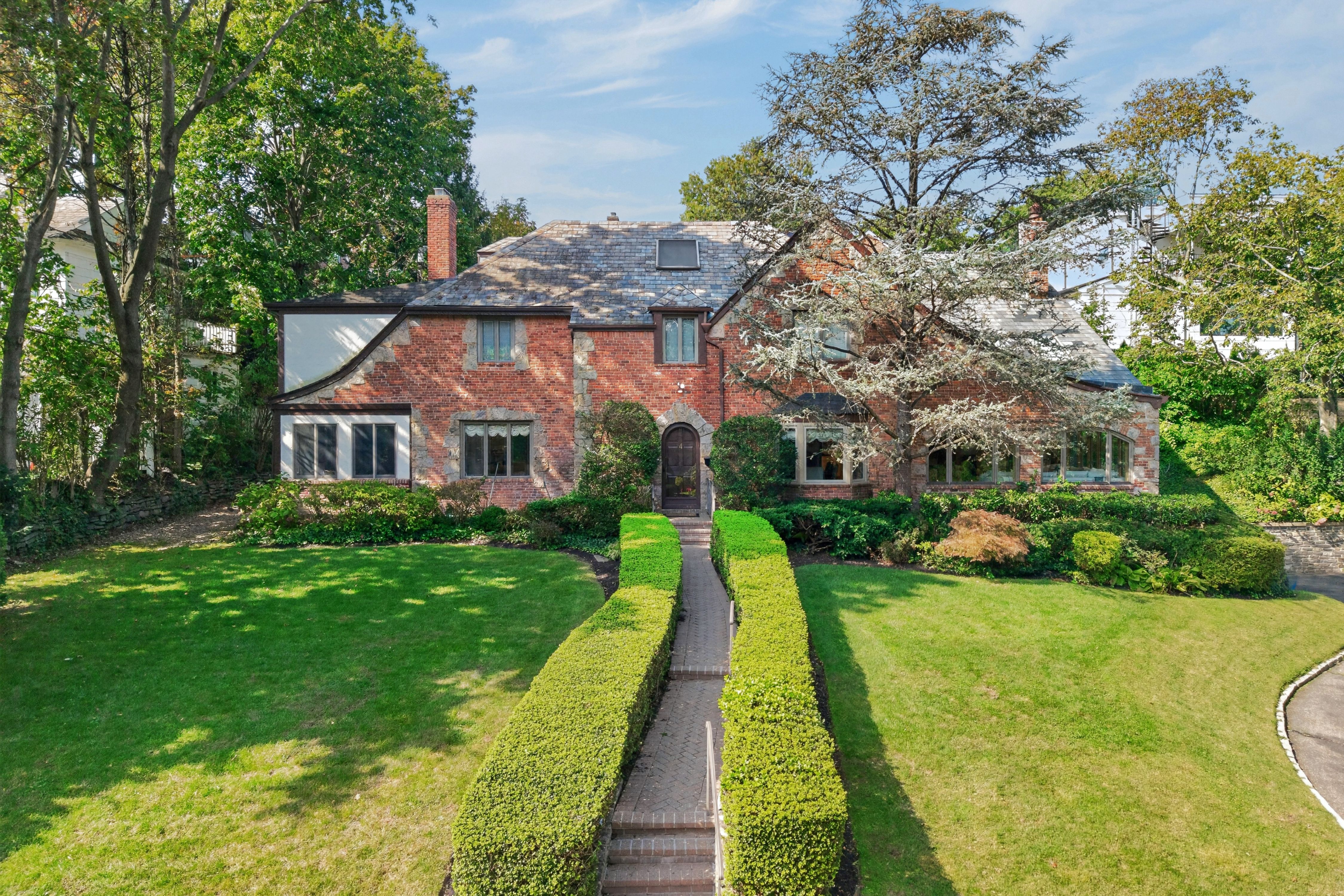  4 Parkwood Drive, Great Neck, NY 11023 - 物件實景