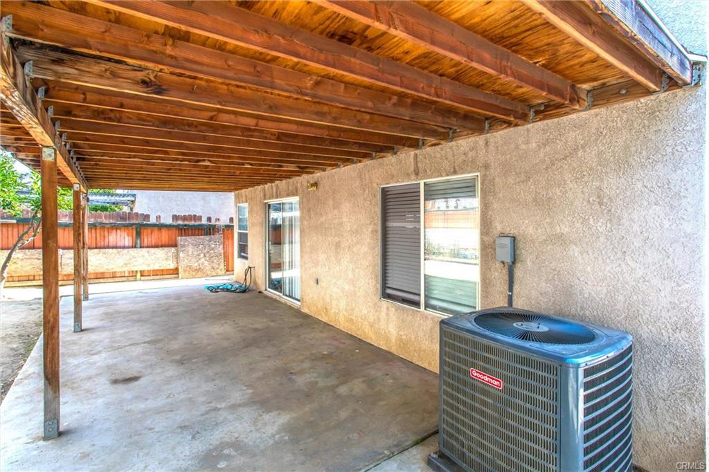 Fontana, California, 92337, United States, 5 Bedrooms Bedrooms, ,3 BathroomsBathrooms,Residential,For Sale,1921892