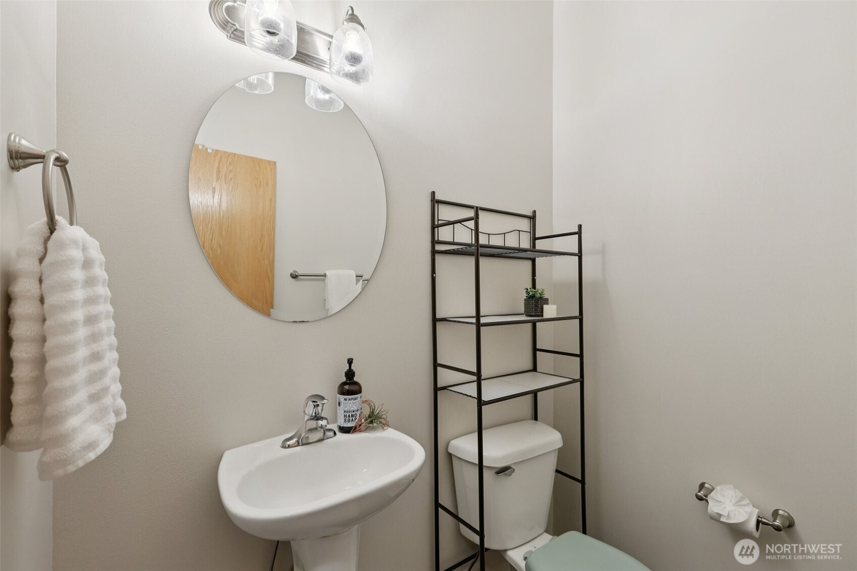 Bellingham, Washington, 98229, United States, 4 Bedrooms Bedrooms, ,3 BathroomsBathrooms,Residential,For Sale,1904216