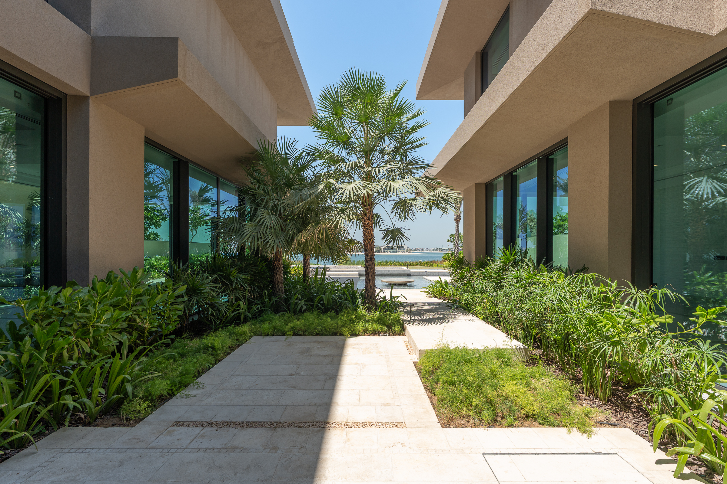  Stunning Villa in Prime Beachfront Location - 物件實景
