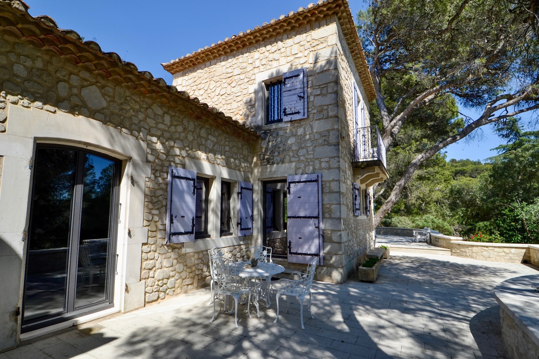  Large Property on 1.5 Hectares with Pool, Just Steps from the Town Center - 物件實景