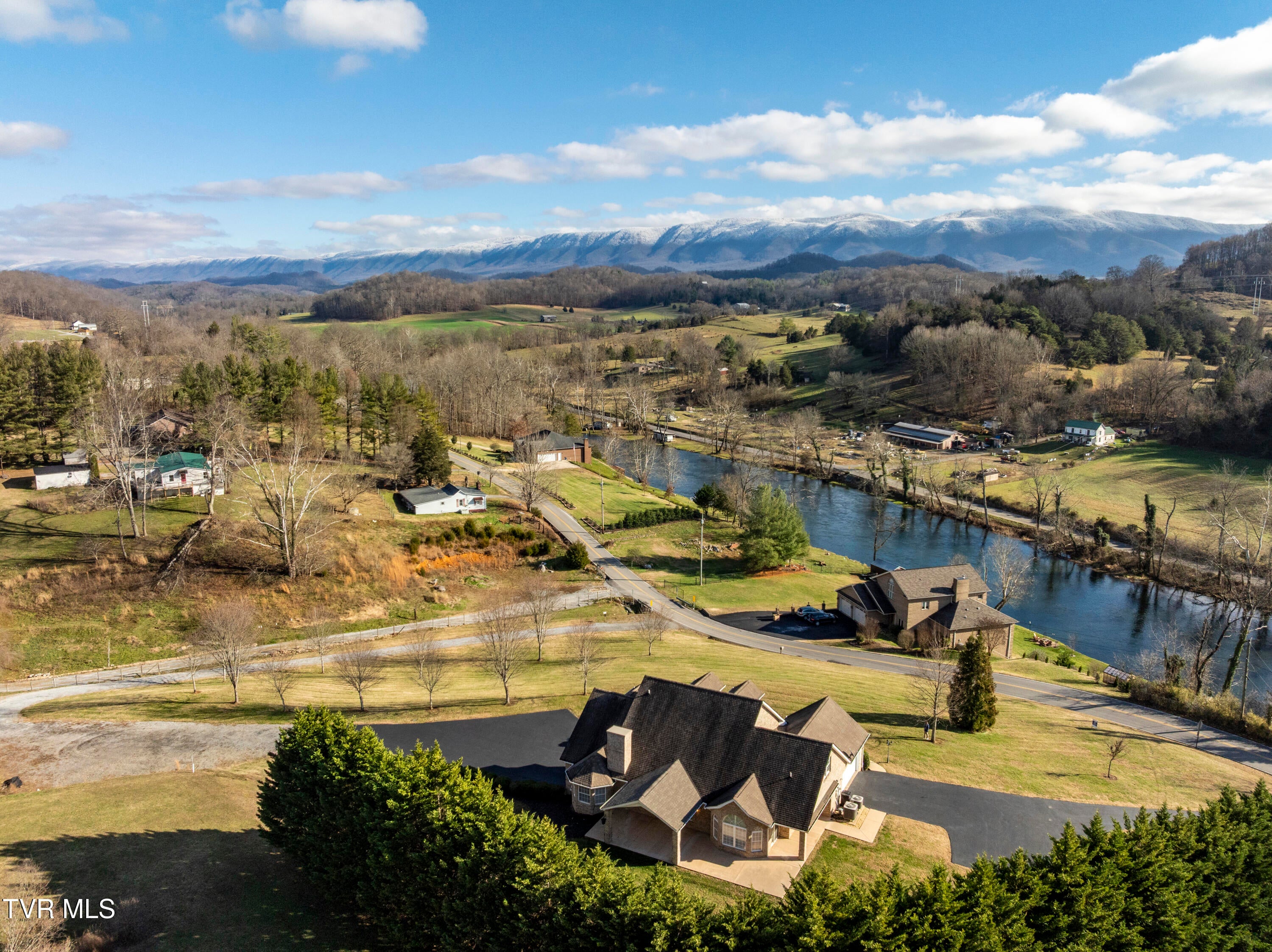 Bristol, Tennessee, 37620, United States, 4 Bedrooms Bedrooms, ,4 BathroomsBathrooms,Residential,For Sale,2001712