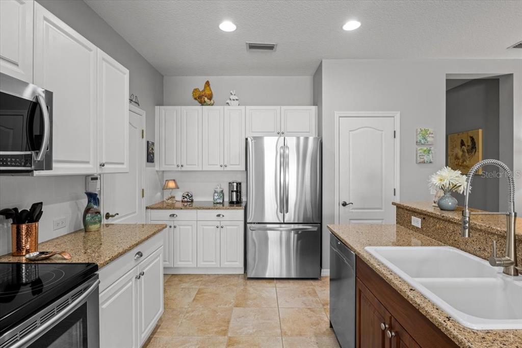 Parrish, Florida, 34219, United States, 3 Bedrooms Bedrooms, ,2 BathroomsBathrooms,Residential,For Sale,1804422