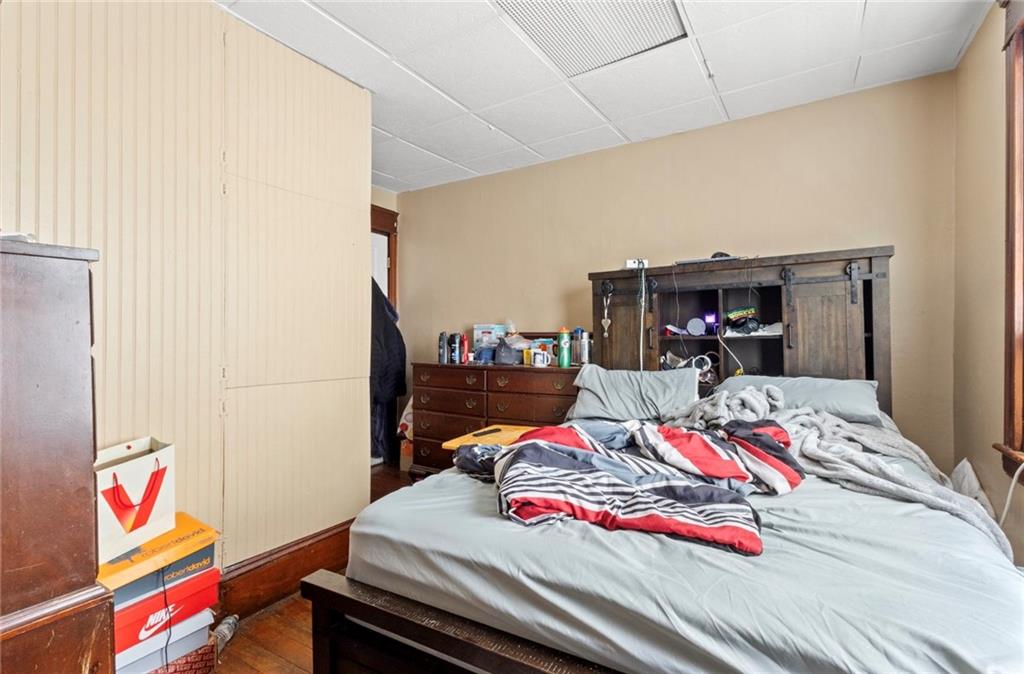 Cranston, Rhode Island, 02920, United States, 4 Bedrooms Bedrooms, ,2 BathroomsBathrooms,Residential,For Sale,2006438