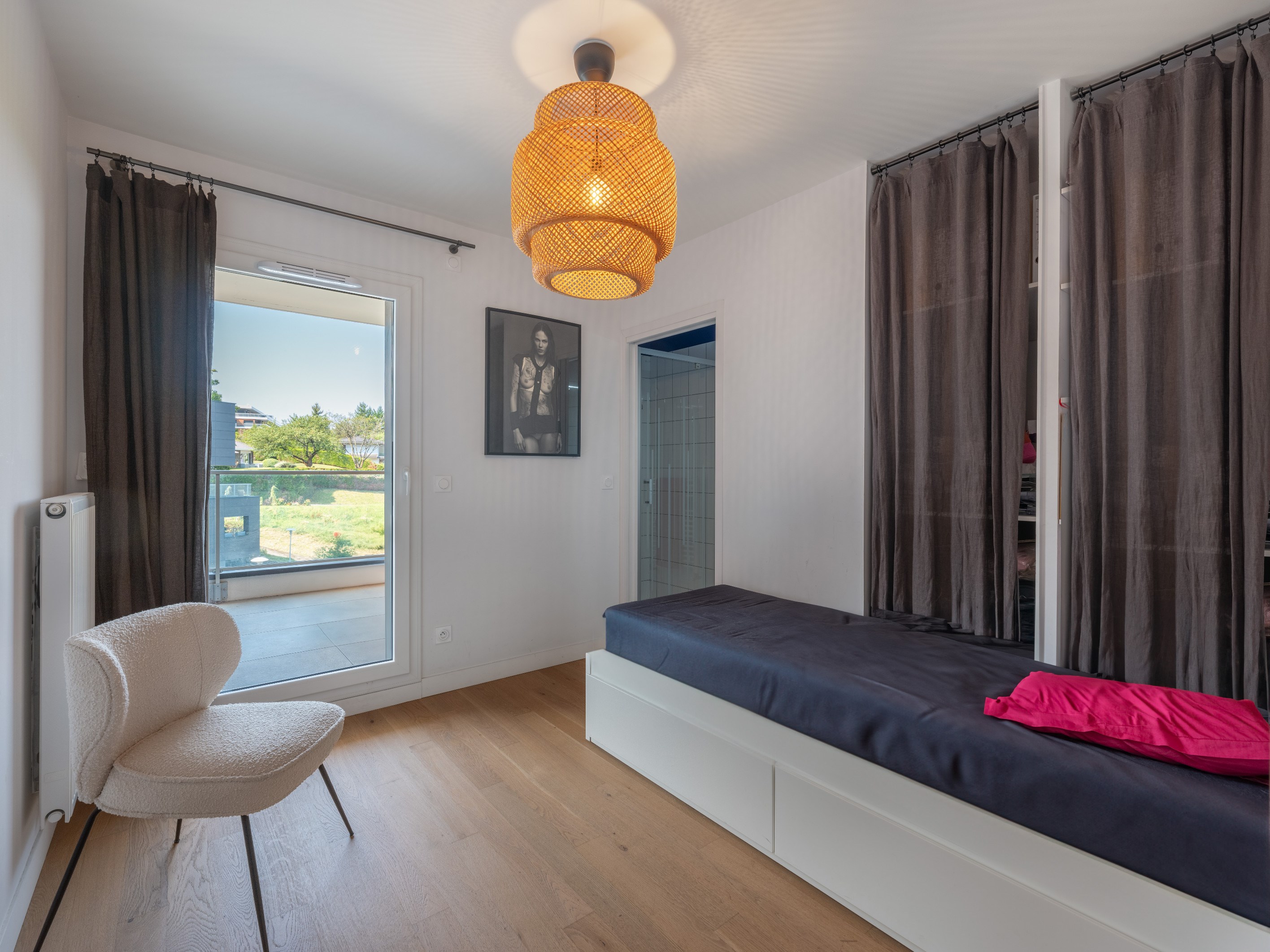  Evian, Top floor 3-bedroom apartment of 80 sq.m, panoramic view on the lake. - 物件實景
