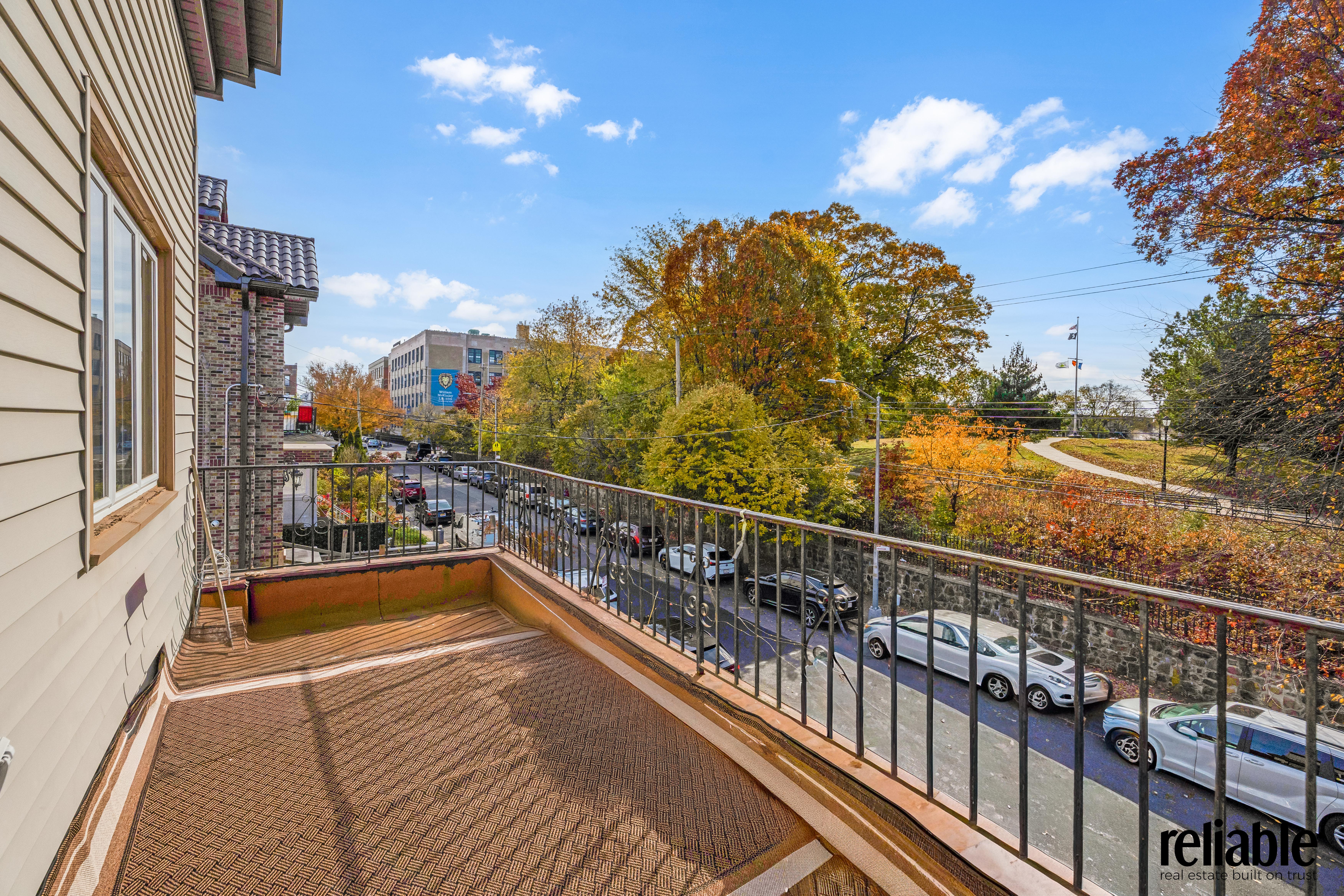 Brooklyn, New York, 11228, United States, 6 Bedrooms Bedrooms, ,3 BathroomsBathrooms,Residential,For Sale,1991049