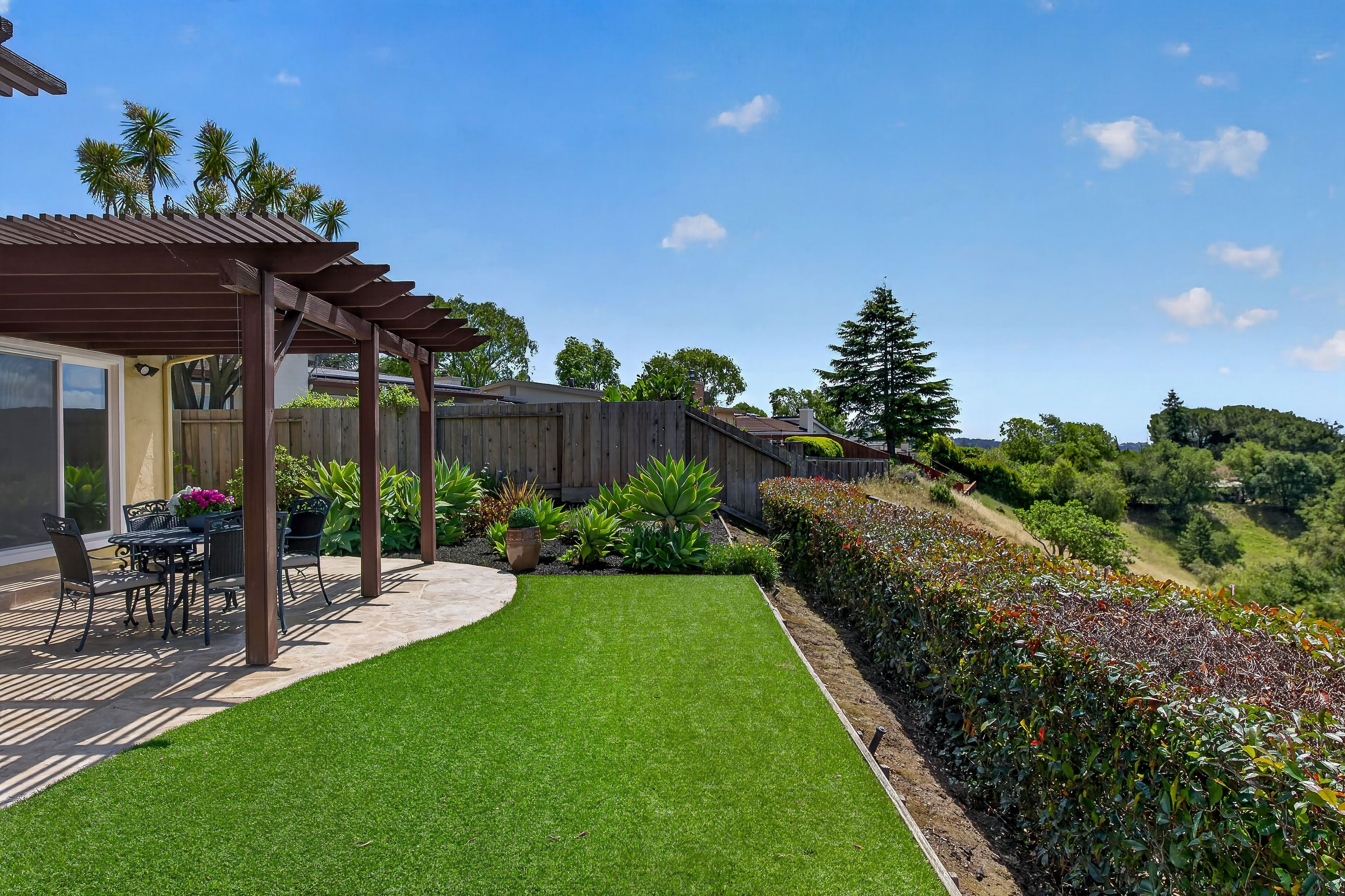  18596 W. Cavendish Drive, Castro Valley - 物件實景