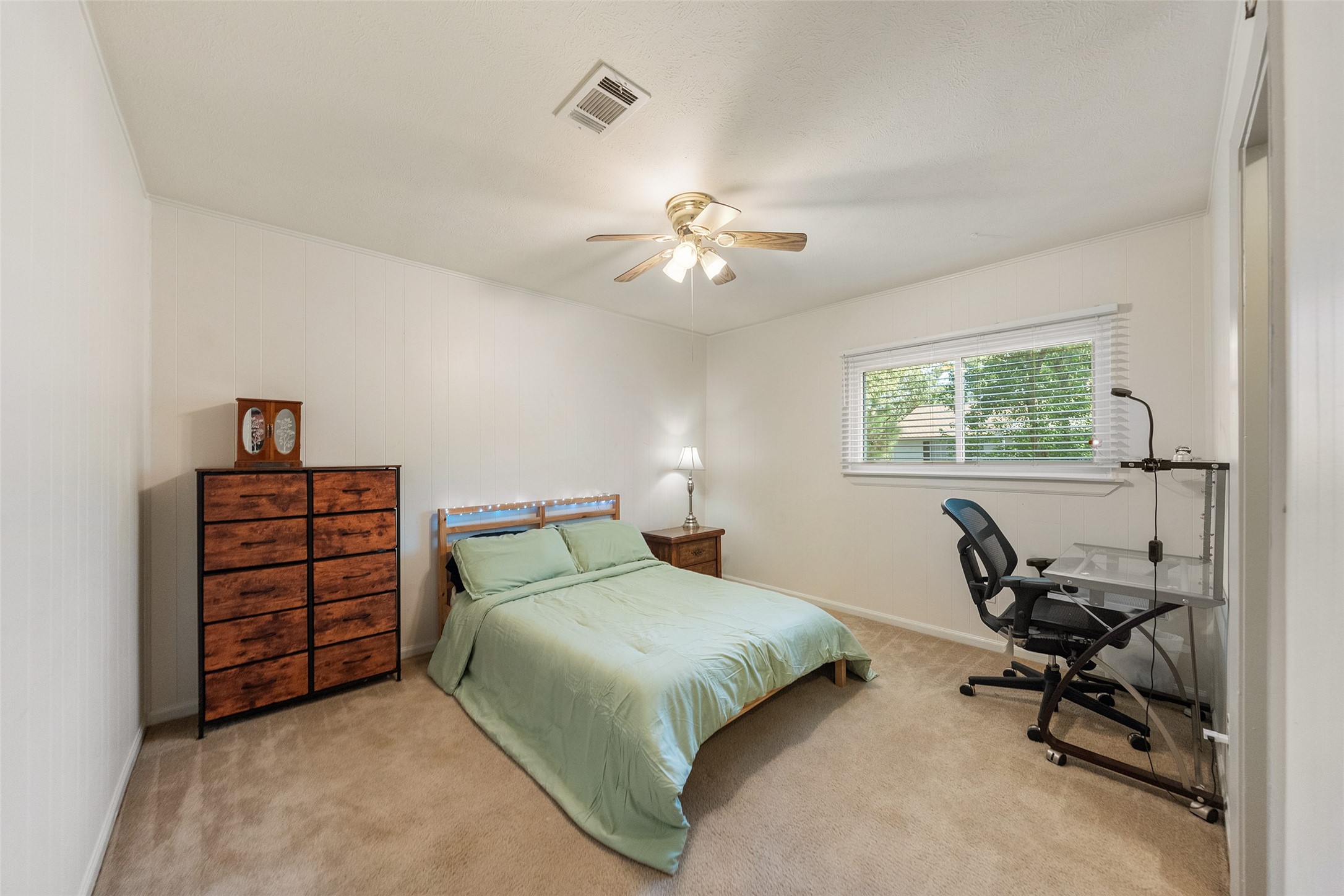 3223 Holly Green Drive - 物件實景