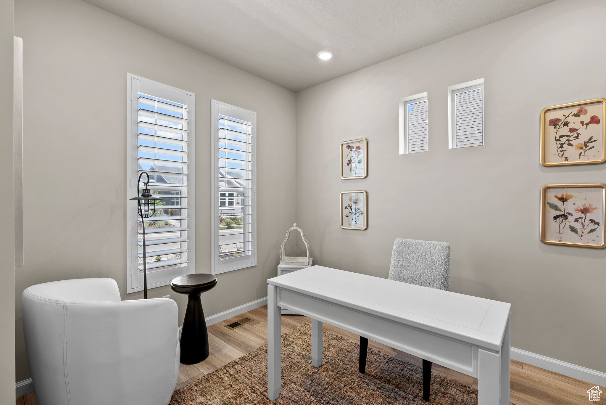 South Jordan, Utah, 84009, United States, 2 Bedrooms Bedrooms, ,3 BathroomsBathrooms,Residential,For Sale,1903673