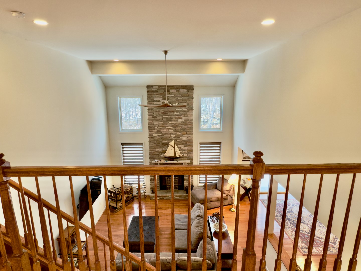 Hawley, Pennsylvania, 18428, United States, 3 Bedrooms Bedrooms, ,2 BathroomsBathrooms,Residential,For Sale,1995739