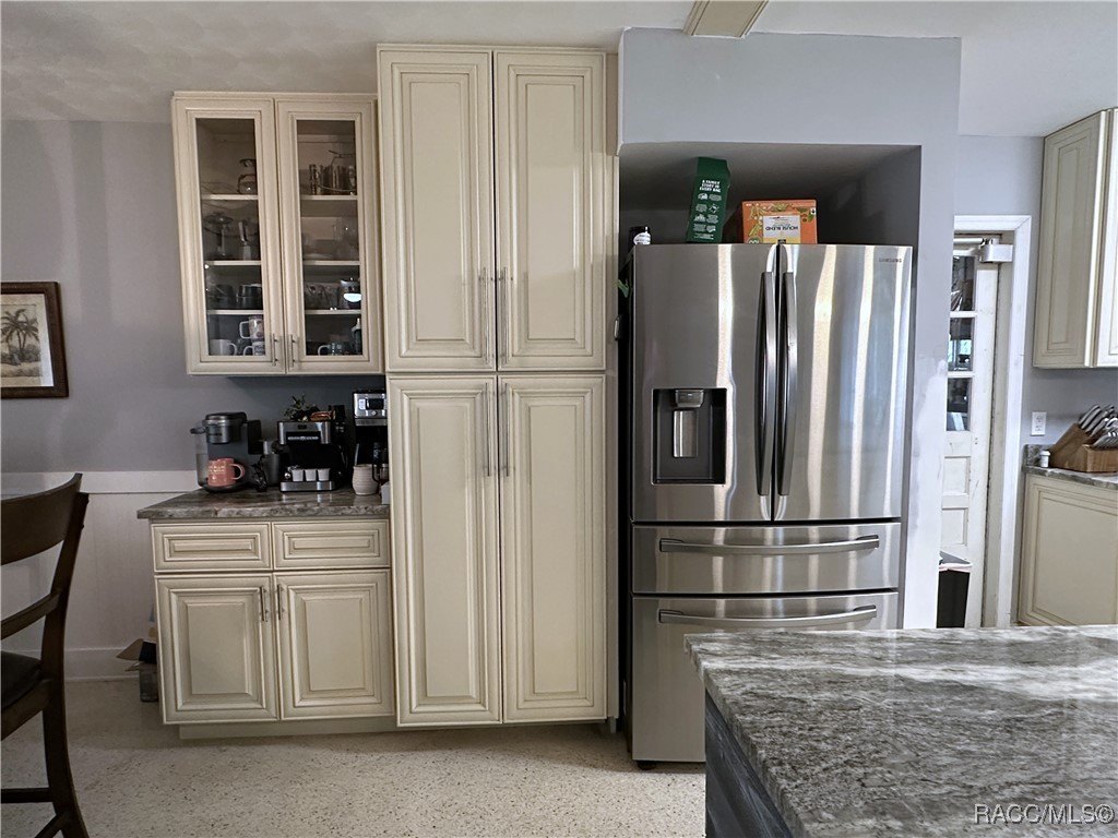 Crystal River, Florida, 34429, United States, 2 Bedrooms Bedrooms, ,4 BathroomsBathrooms,Residential,For Sale,2005515