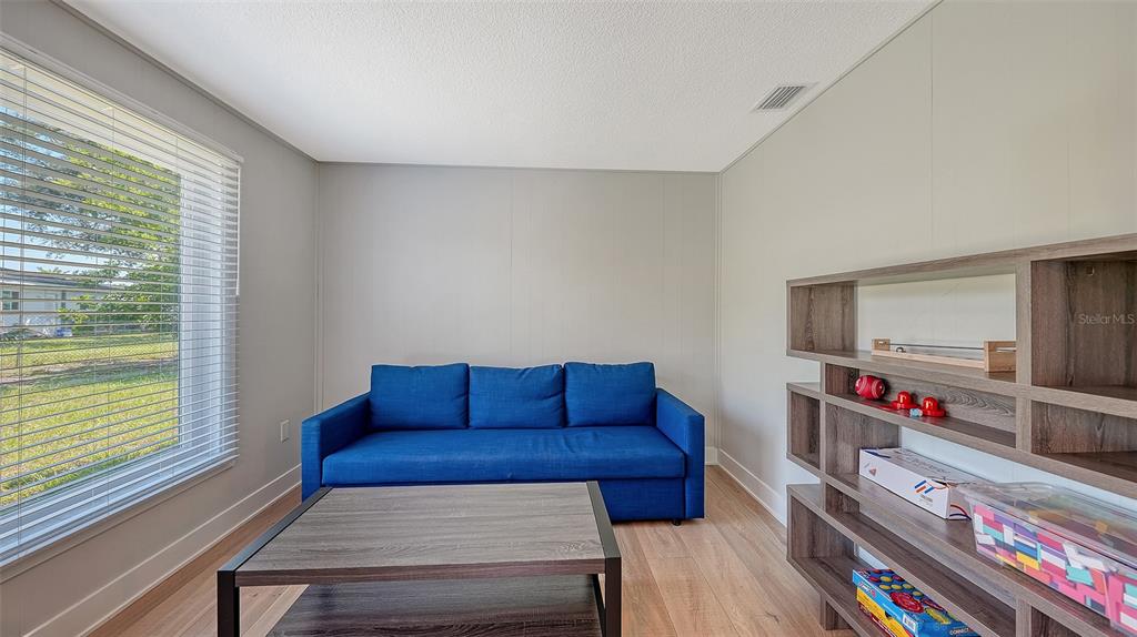 Venice, Florida, 34293, United States, 3 Bedrooms Bedrooms, ,2 BathroomsBathrooms,Residential,For Sale,1907658