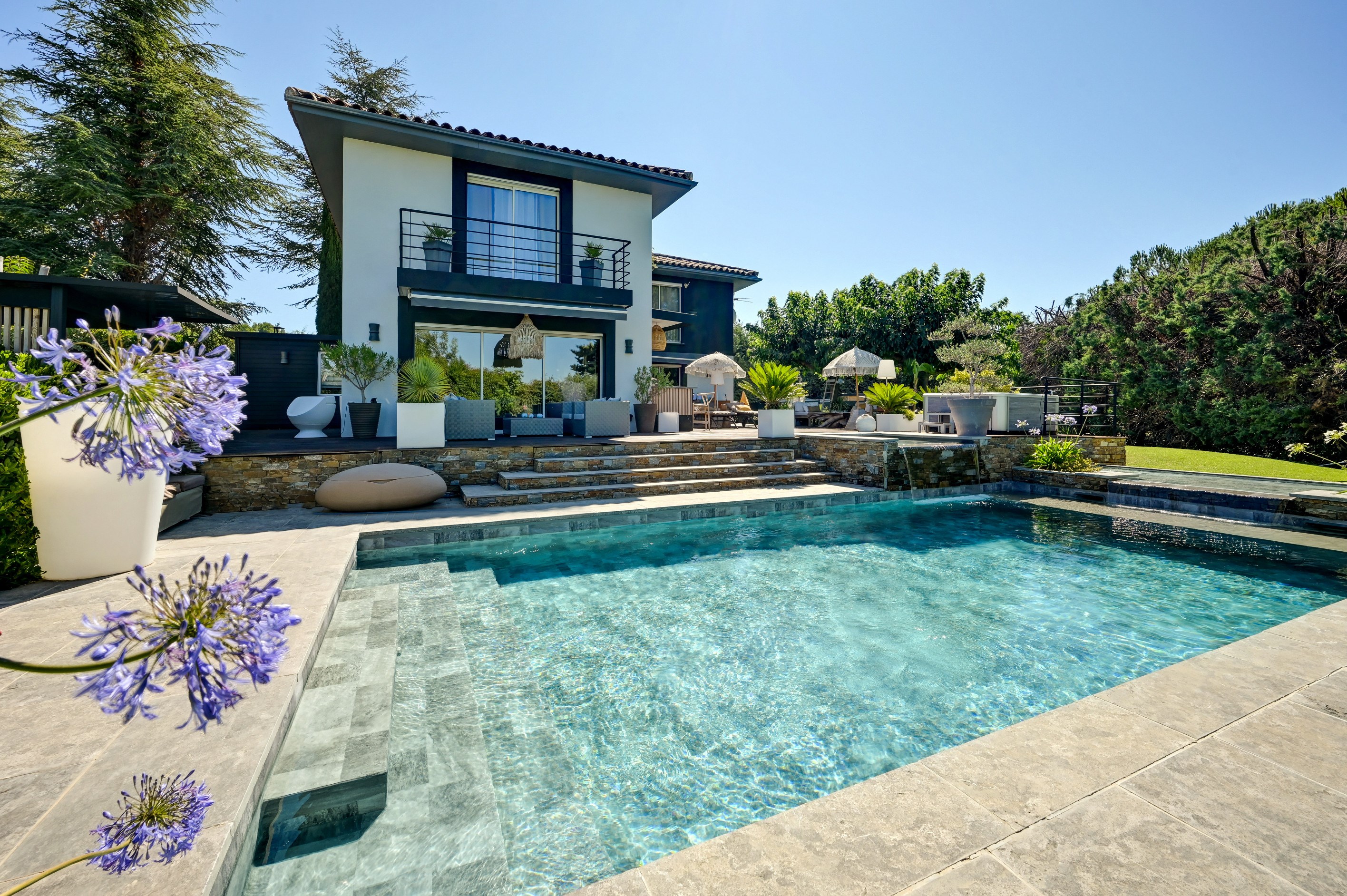  Contemporary Villa with Infinity Pool - 物件實景
