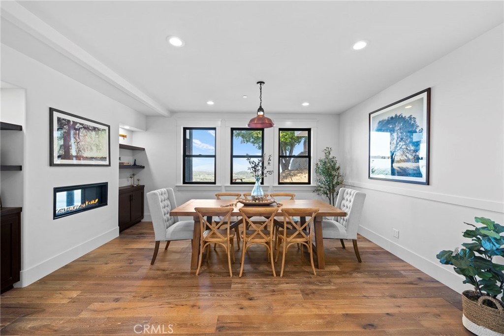 Murrieta, California, 92562, United States, 4 Bedrooms Bedrooms, ,4 BathroomsBathrooms,Residential,For Sale,1991756