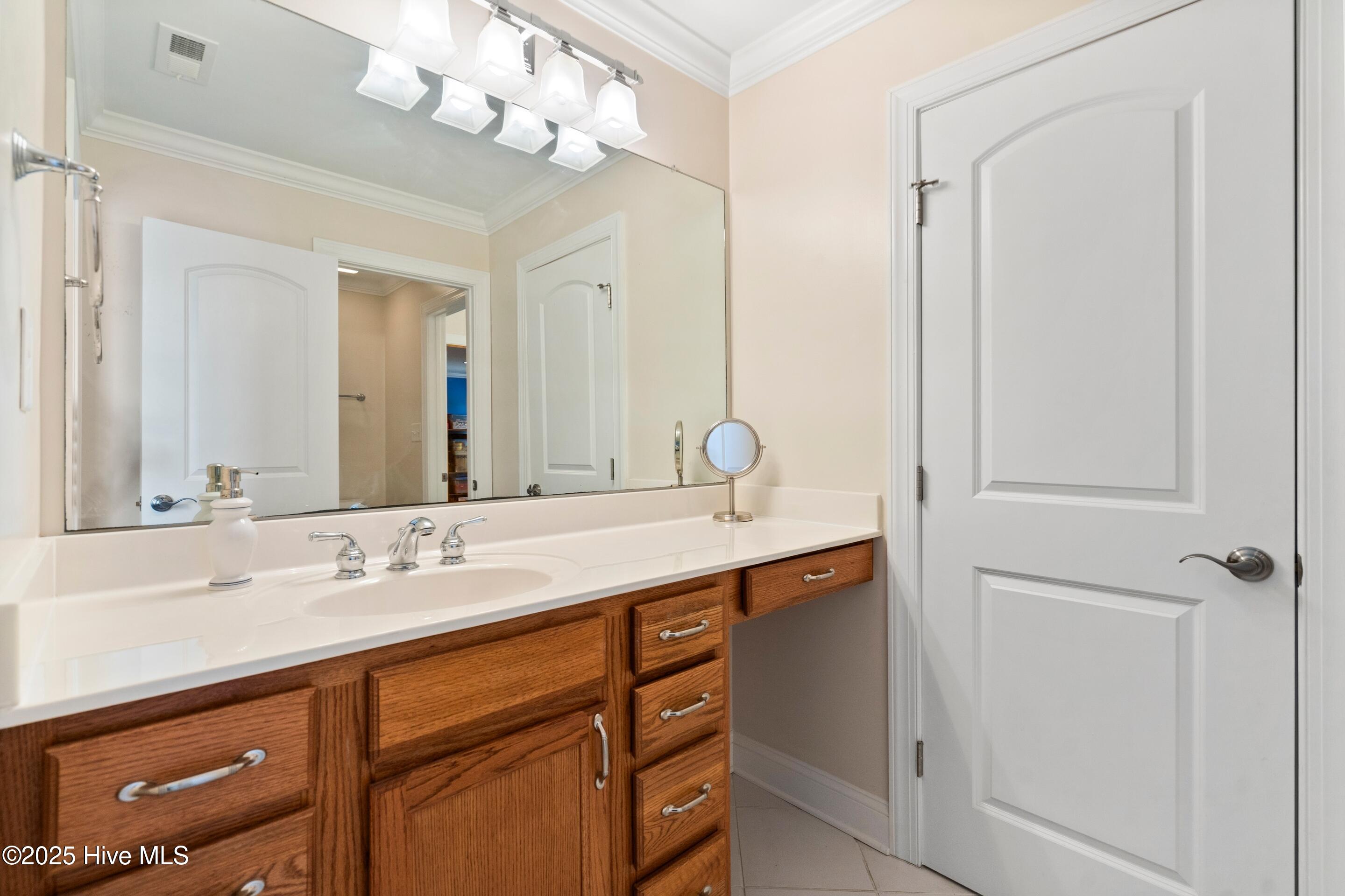 Jacksonville, North Carolina, 28540, United States, 5 Bedrooms Bedrooms, ,4 BathroomsBathrooms,Residential,For Sale,1889954