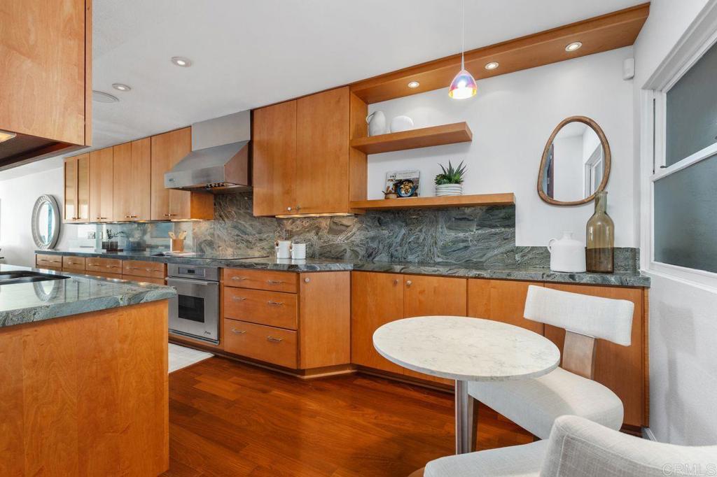 Encinitas, California, 92024, United States, 2 Bedrooms Bedrooms, ,3 BathroomsBathrooms,Residential,For Sale,1997008