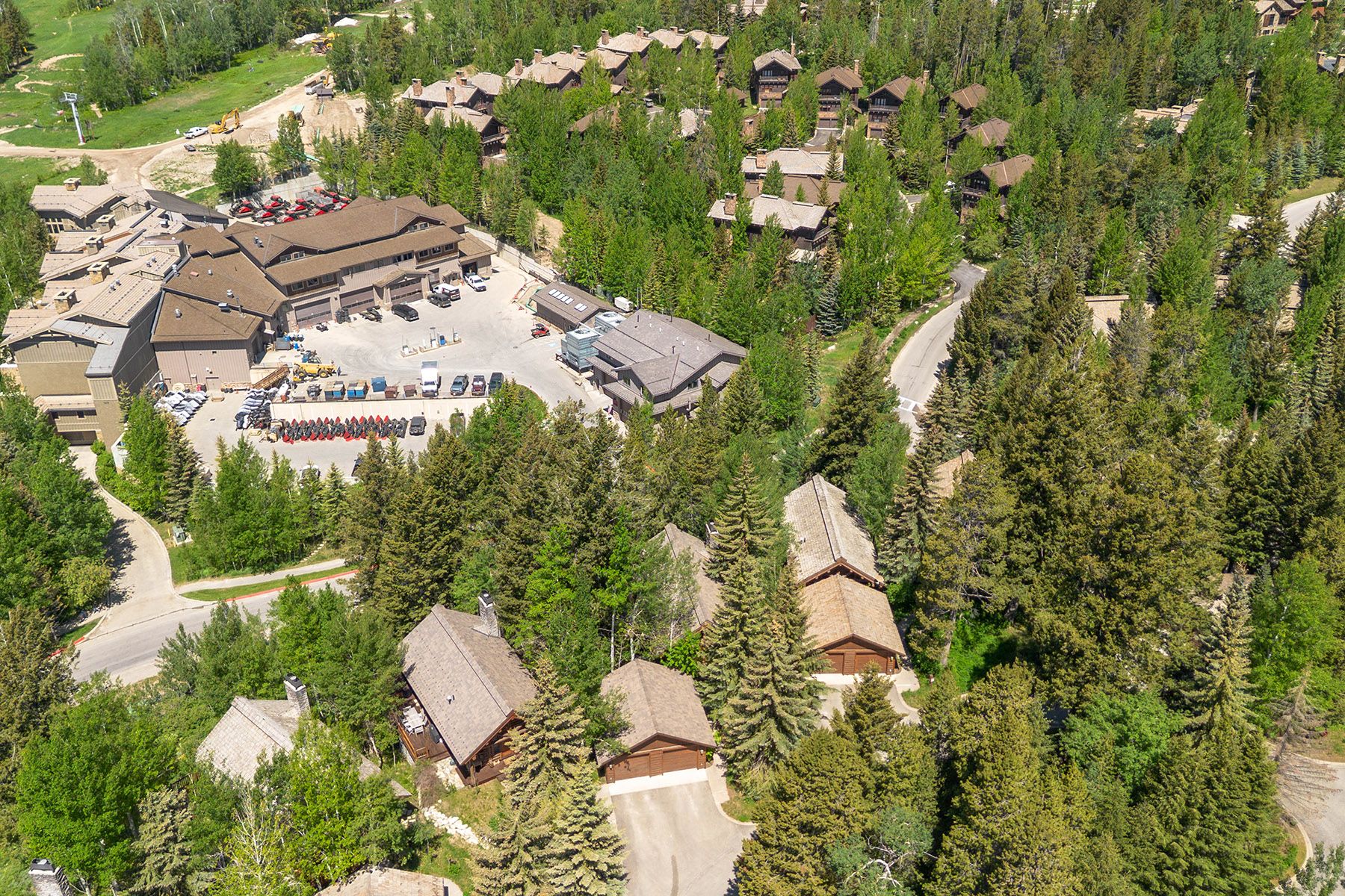  Ski-In Ski-Out Luxury Cabin  Jackson Hole Mountain Resort  Teton Village WY - 物件實景