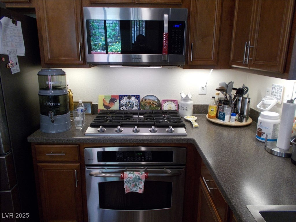 Las Vegas, Nevada, 89138, United States, 3 Bedrooms Bedrooms, ,3 BathroomsBathrooms,Residential,For Sale,2006390