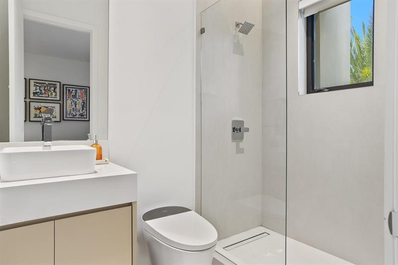 Weston, Florida, 33331, United States, 7 Bedrooms Bedrooms, ,9 BathroomsBathrooms,Residential,For Sale,1946951