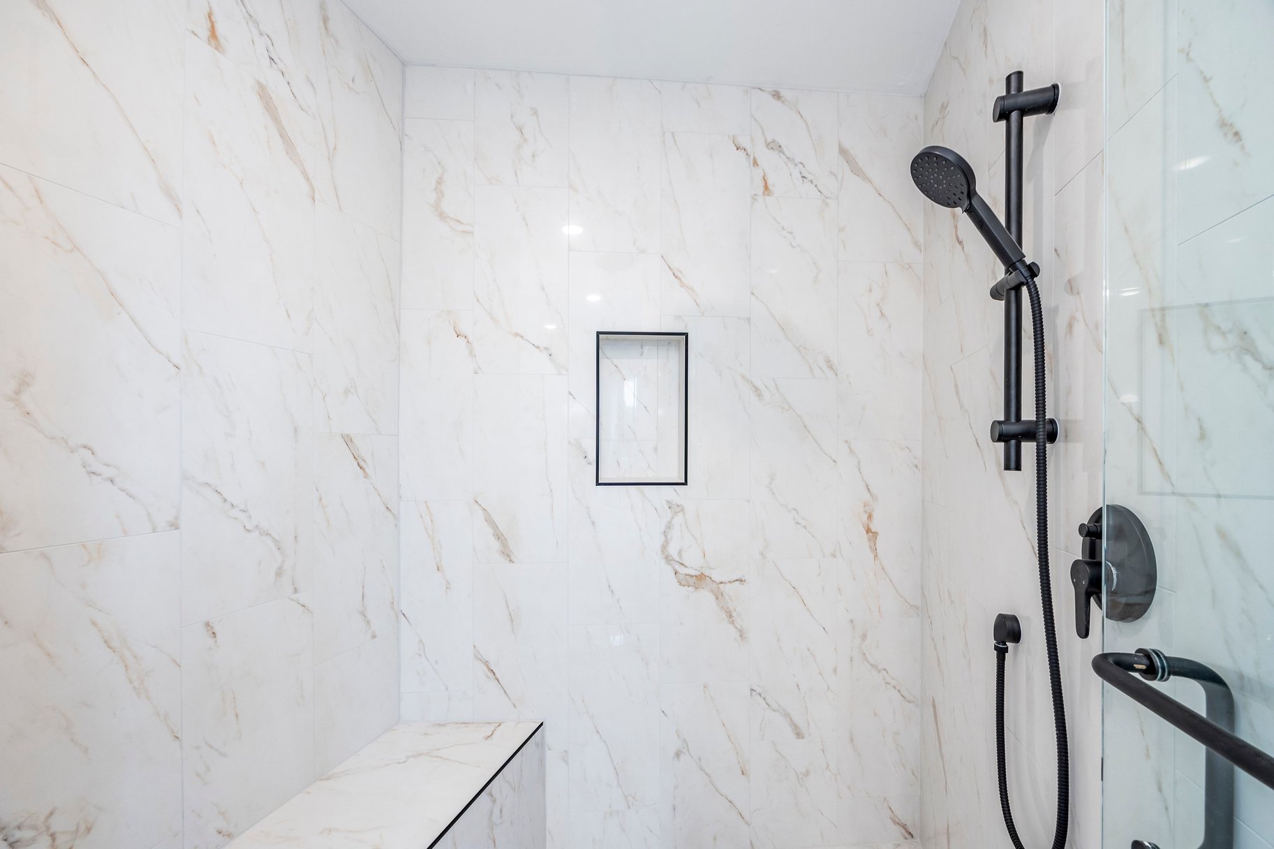  First-Ever Release, Exclusive Private Collection Condo at Apollo Square - 物件實景