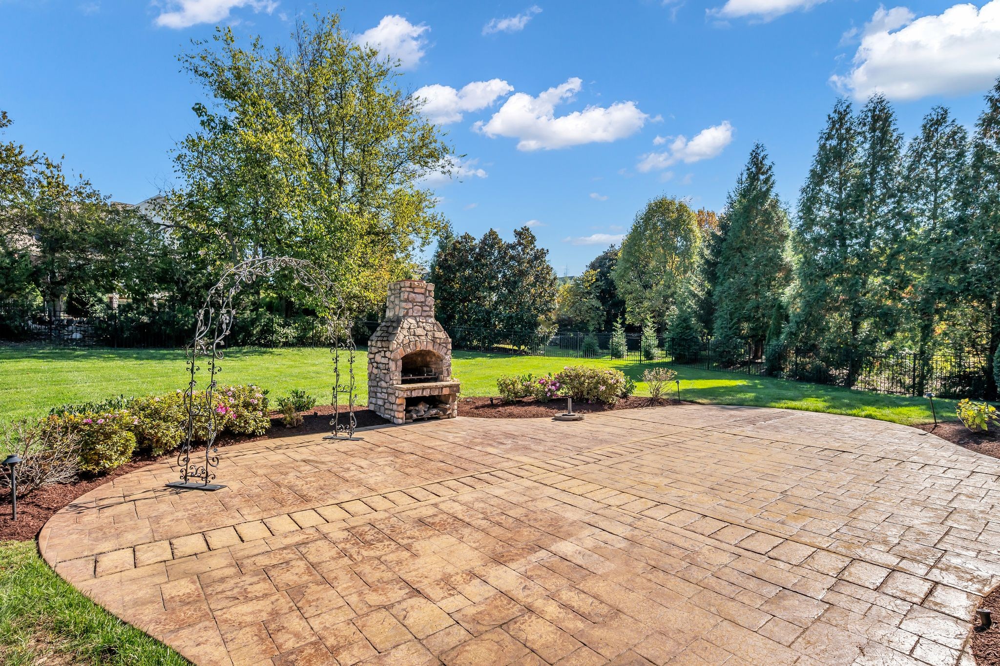 Brentwood, Tennessee, 37027, United States, 5 Bedrooms Bedrooms, ,7 BathroomsBathrooms,Residential,For Sale,2002068