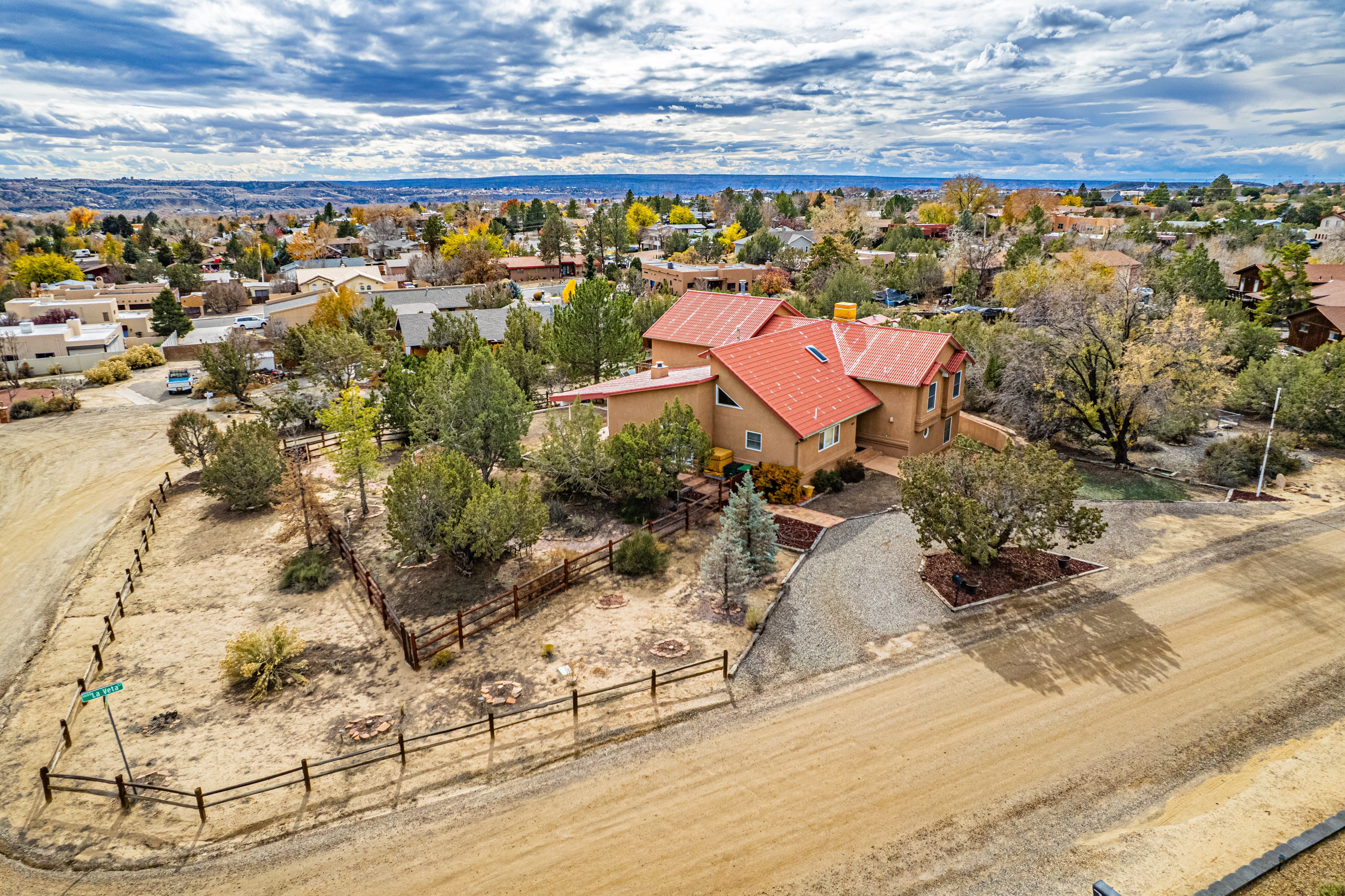 Farmington, New Mexico, 87402, United States, 4 Bedrooms Bedrooms, ,3 BathroomsBathrooms,Residential,For Sale,1995445