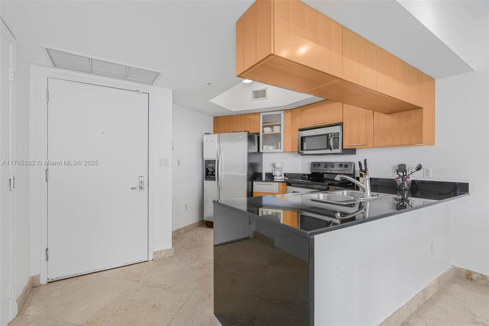 Miami, Florida, 33132, United States, 2 Bedrooms Bedrooms, ,2 BathroomsBathrooms,Residential,For Sale,1739063