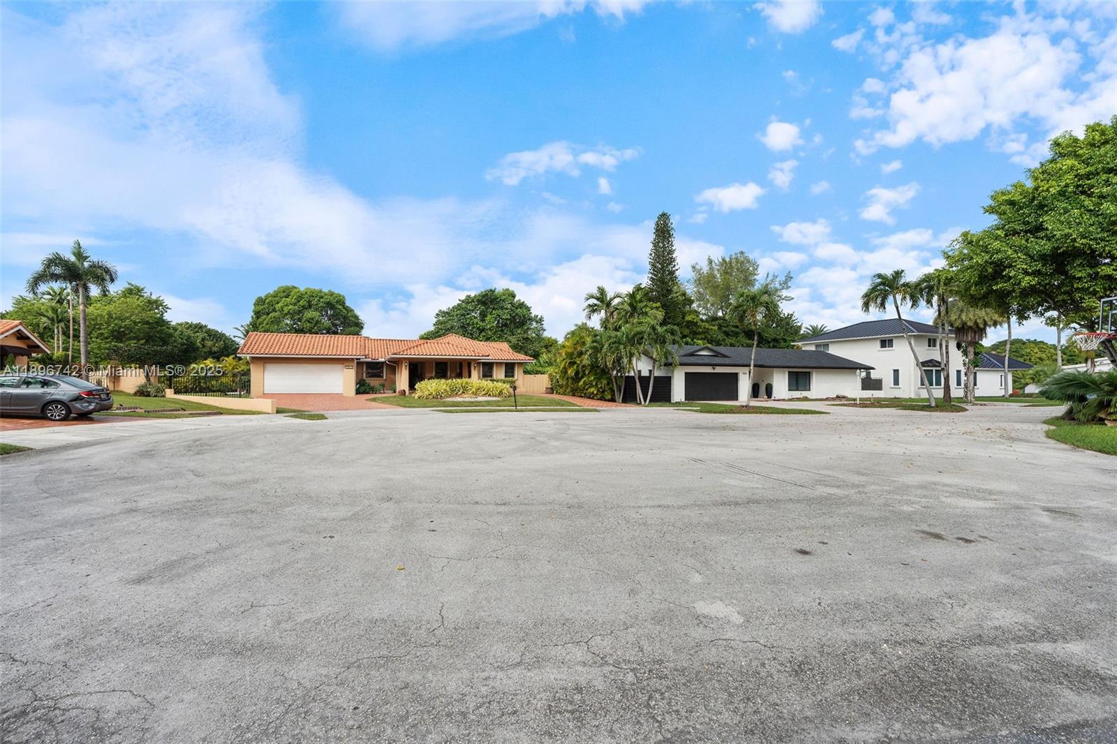 Miami, Florida, 33173, United States, 3 Bedrooms Bedrooms, ,3 BathroomsBathrooms,Residential,For Sale,1966935