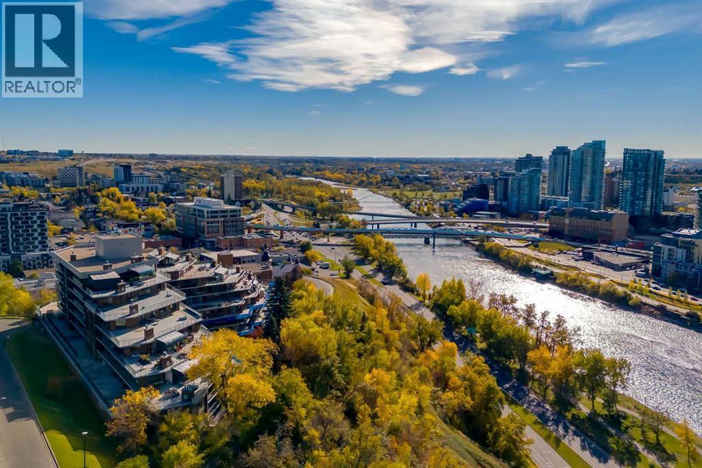 CALGARY, Alberta, T2E 7A8, CA, 2 Bedrooms Bedrooms, ,2 BathroomsBathrooms,Residential,For Sale,1947963