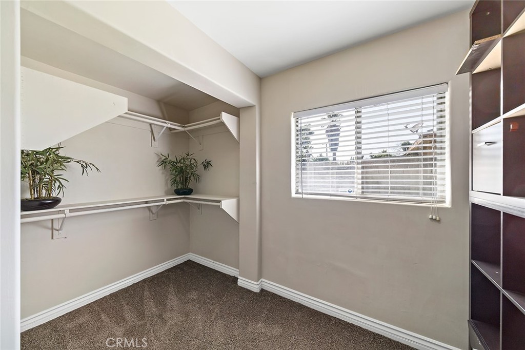 Rialto, California, 92377, United States, 4 Bedrooms Bedrooms, ,2 BathroomsBathrooms,Residential,For Sale,1899973