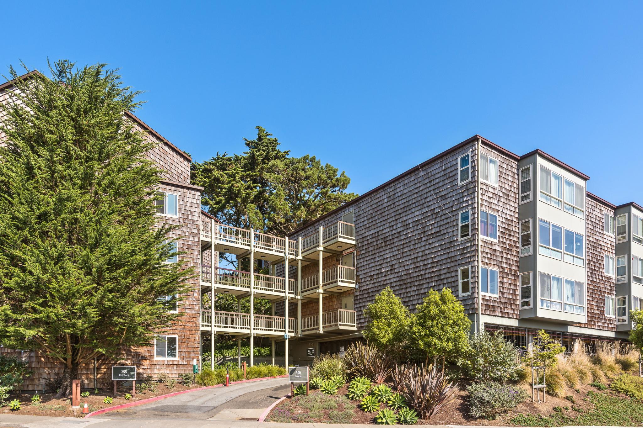  990 Duncan Street #204G - 物件實景