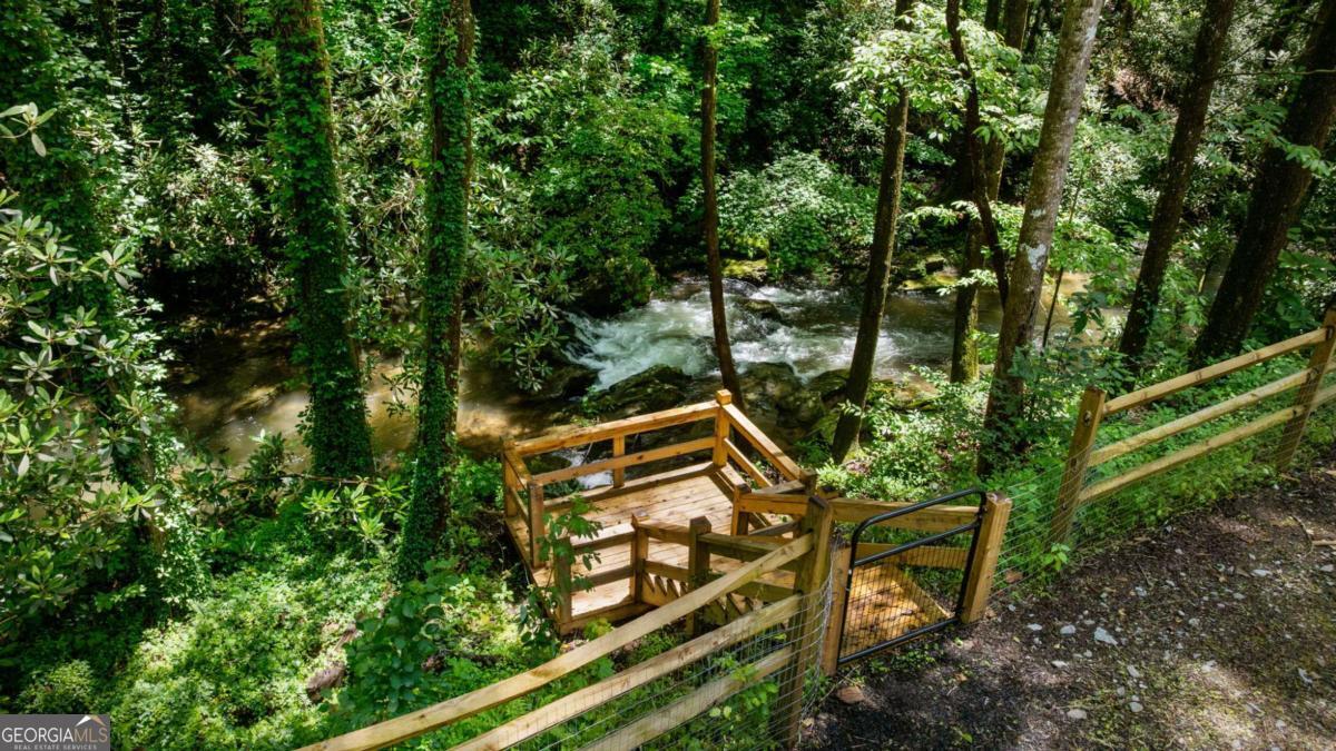 Ellijay, Georgia, 30540, United States, 5 Bedrooms Bedrooms, ,5 BathroomsBathrooms,Residential,For Sale,1868154