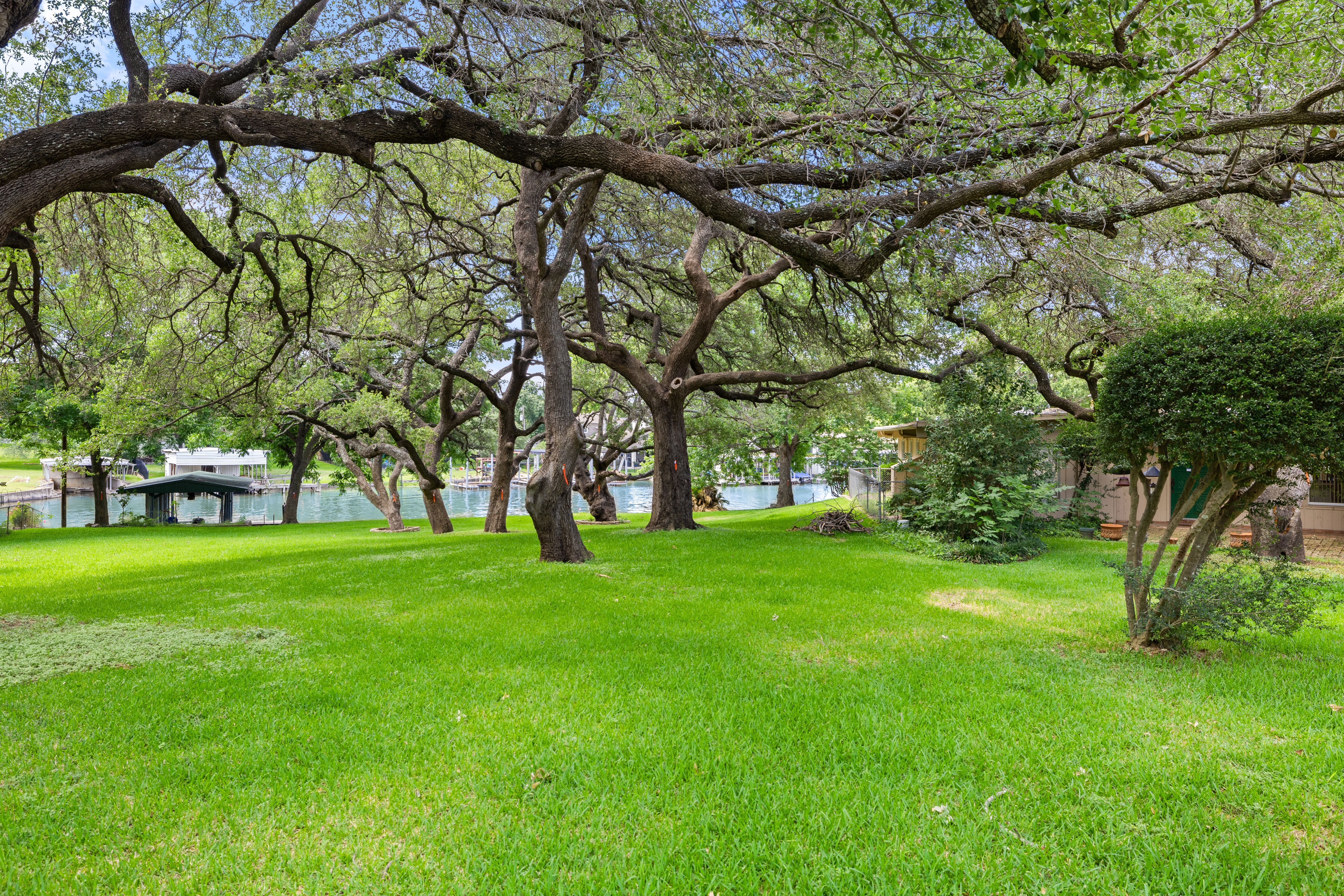  Prime Lake LBJ Waterfront Opportunity - 物件實景